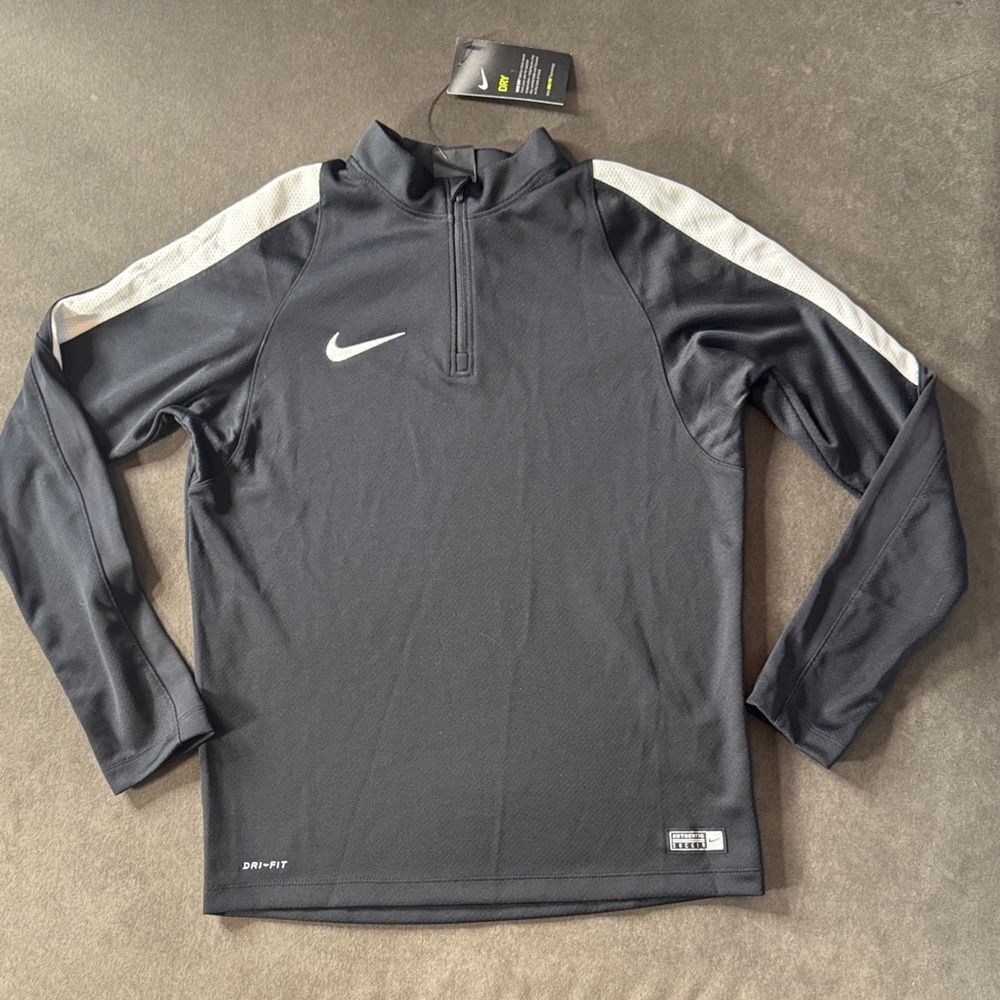 Nike Youth Unisex Black Long Sleeve Athletic Top Dri-Fit 1/4 Zip Size L NWT